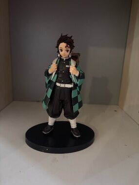 Demon Slayer Tanjiro Kamado Figure - Green Black Haori